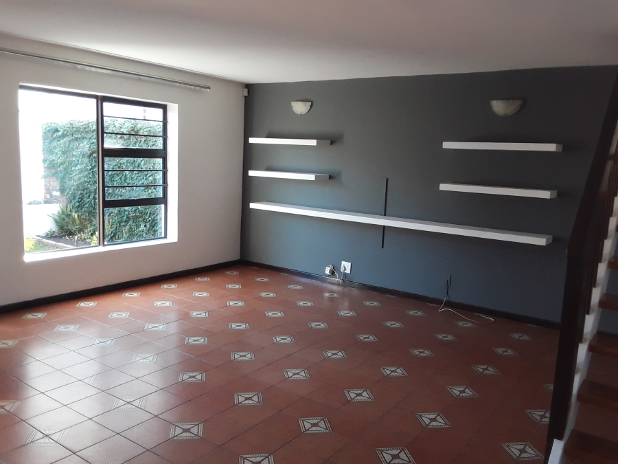To Let 3 Bedroom Property for Rent in Strand South Western Cape